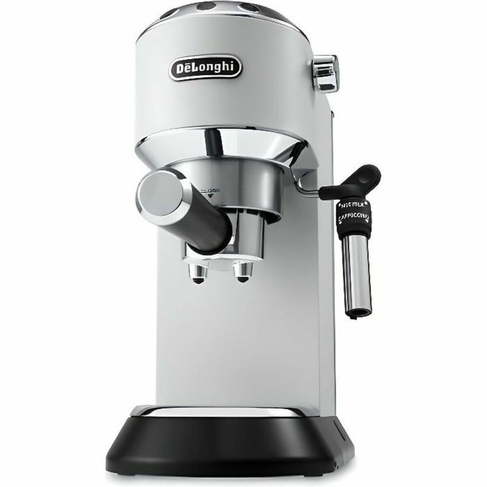 De'Longhi Dedica Style EC685.W piston machine white 15 bar