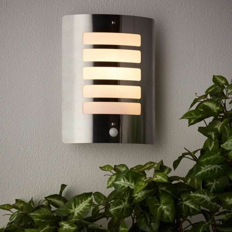 Brilliant Todd 47698/82 outdoor wall light stainless steel with motion sensor IP44 E27 29 cm