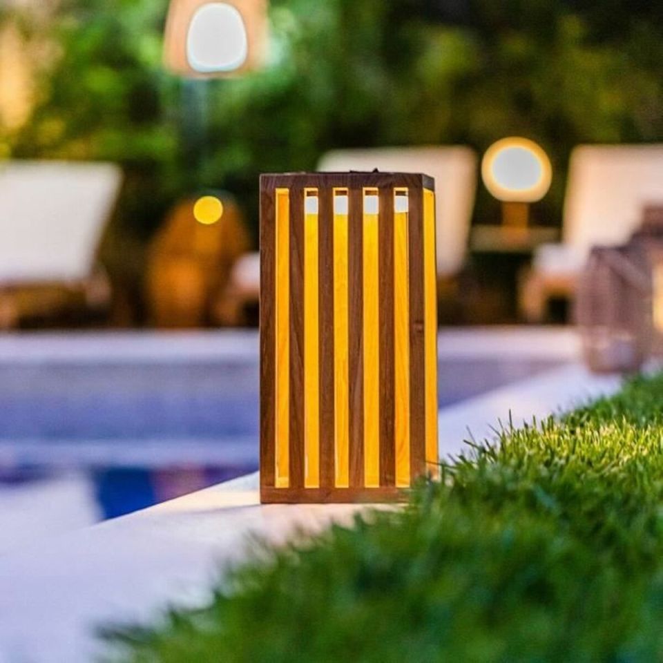 Lumisky CHENNAI solar lantern made of teak 30 cm