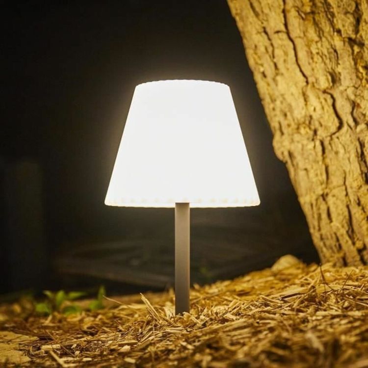 Lumisky Lady Spike Bouffant solar led table lamp white