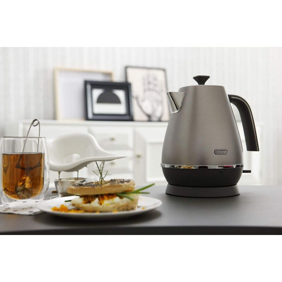 De’Longhi Distinta Flair KBI2001.S waterkoker RVS/zilver 1,7L 2000W